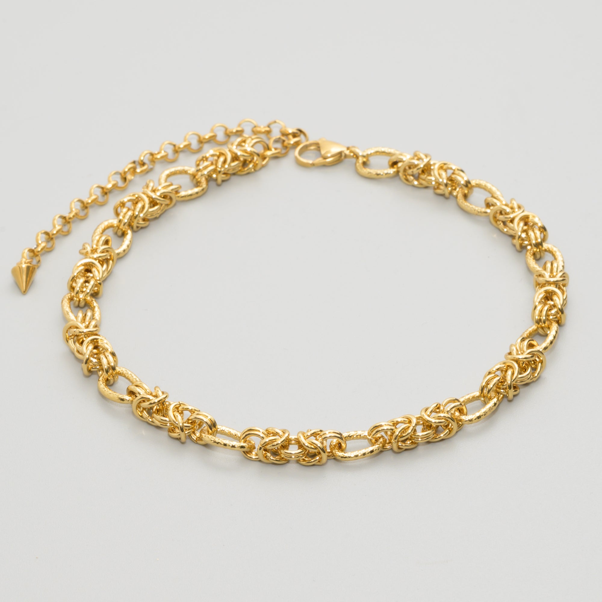 Chunky 10mm Byzantine chainmail choker in Gold stainless steel 