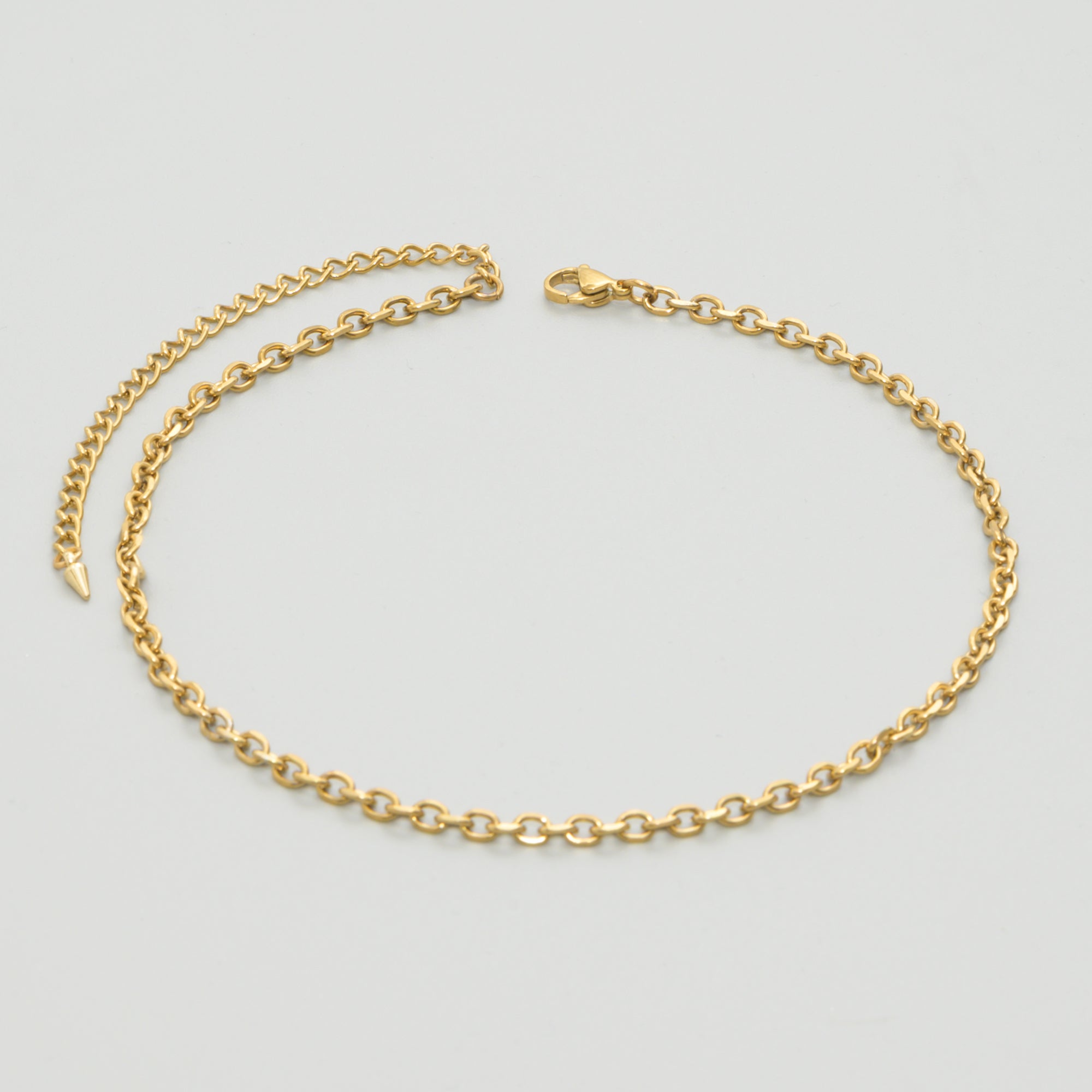 Dainty 4mm cable chain choker necklace in gold stainless steel 