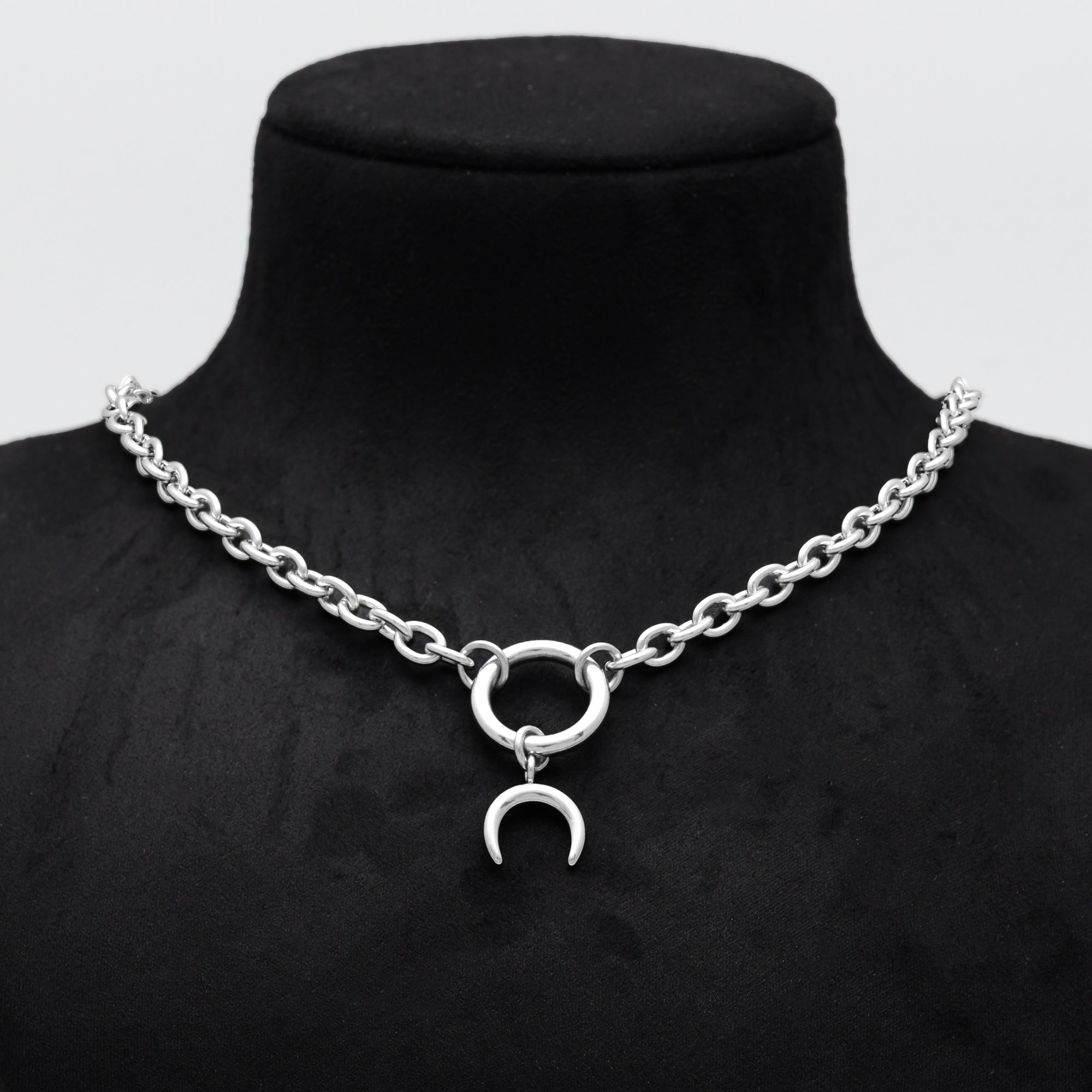 Collier avec anneau en forme de croissant de lune et chaîne en câble (argent) 6 mm