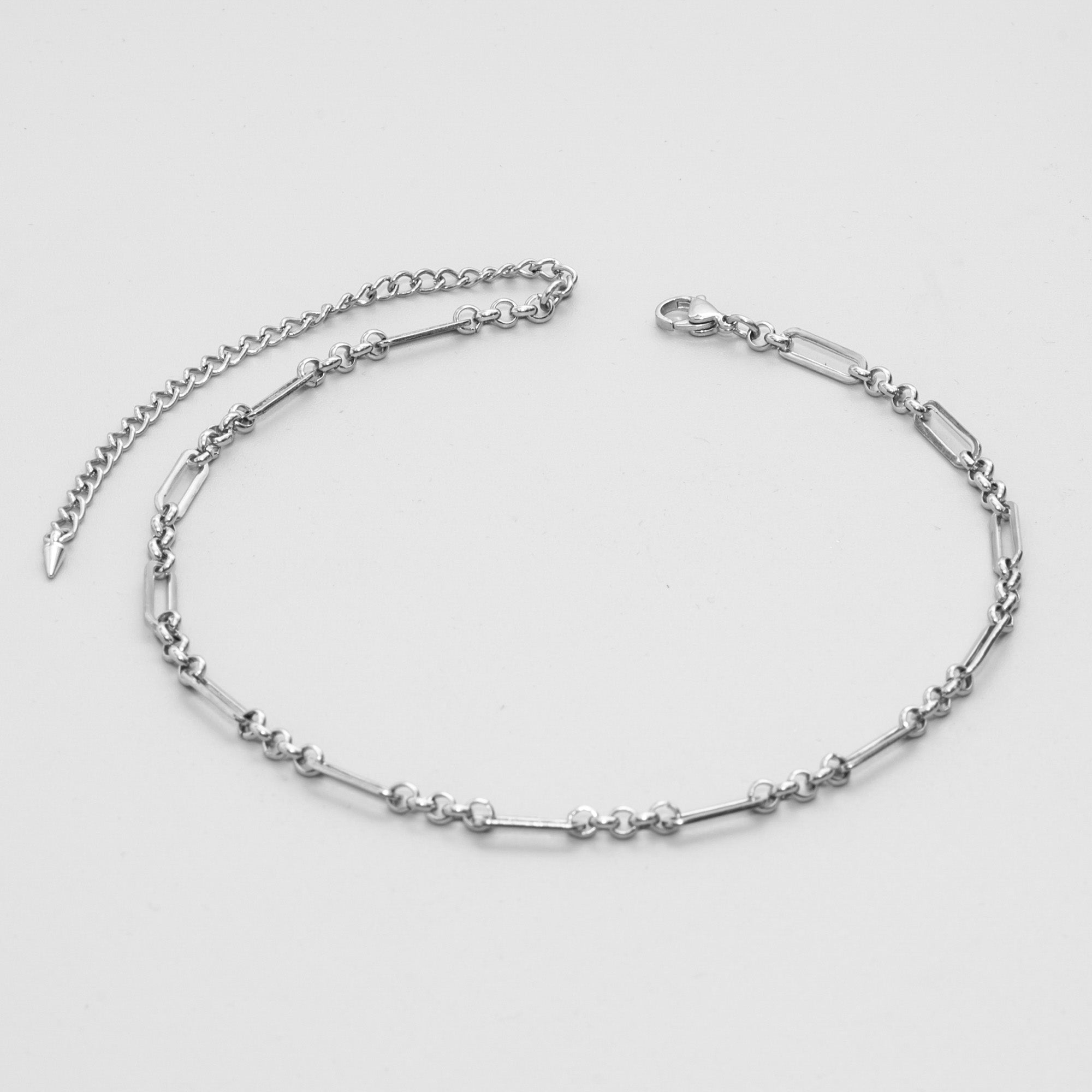 Fancy Paperclip chain choker in silver stainless steel