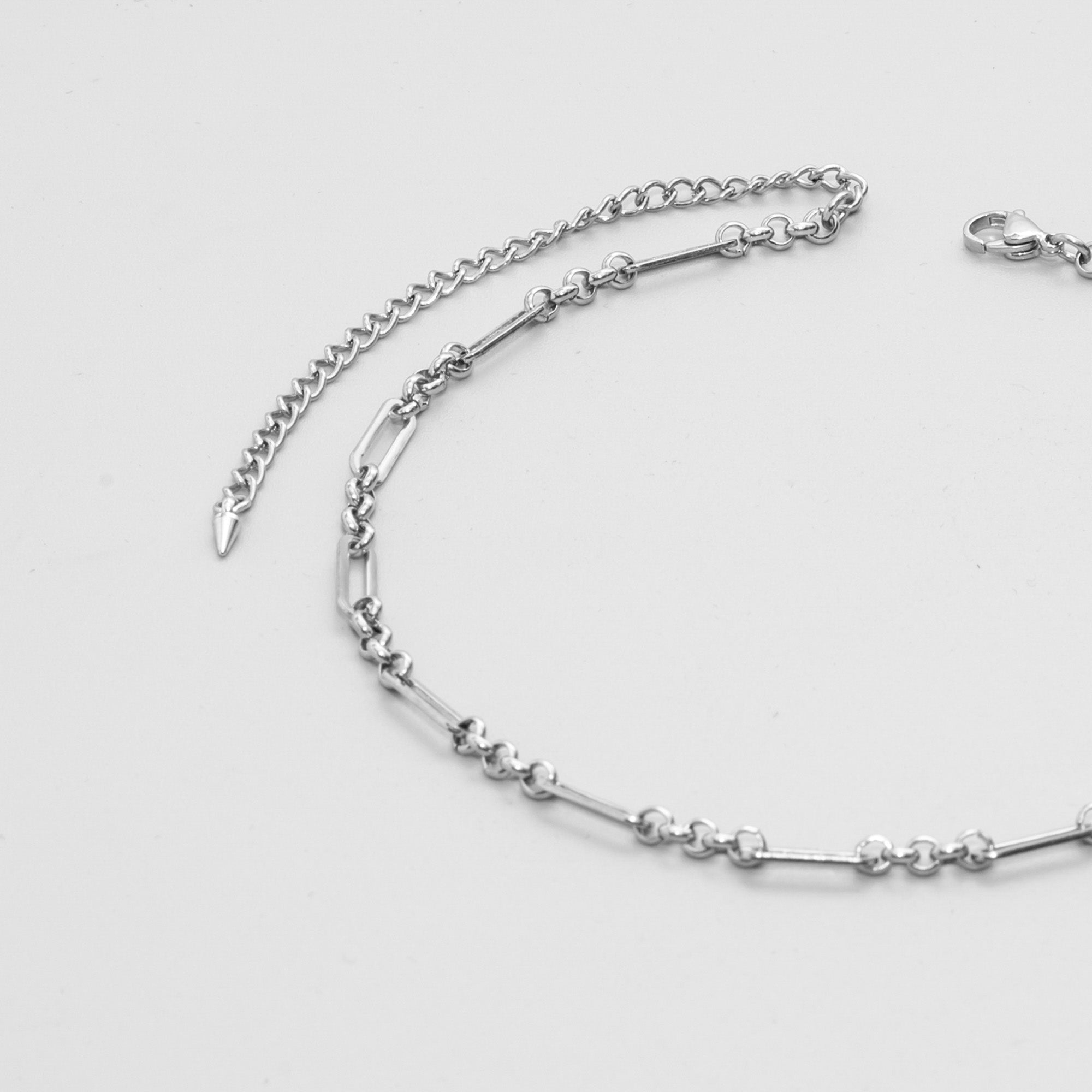 Fancy Paperclip chain choker in silver stainless steel