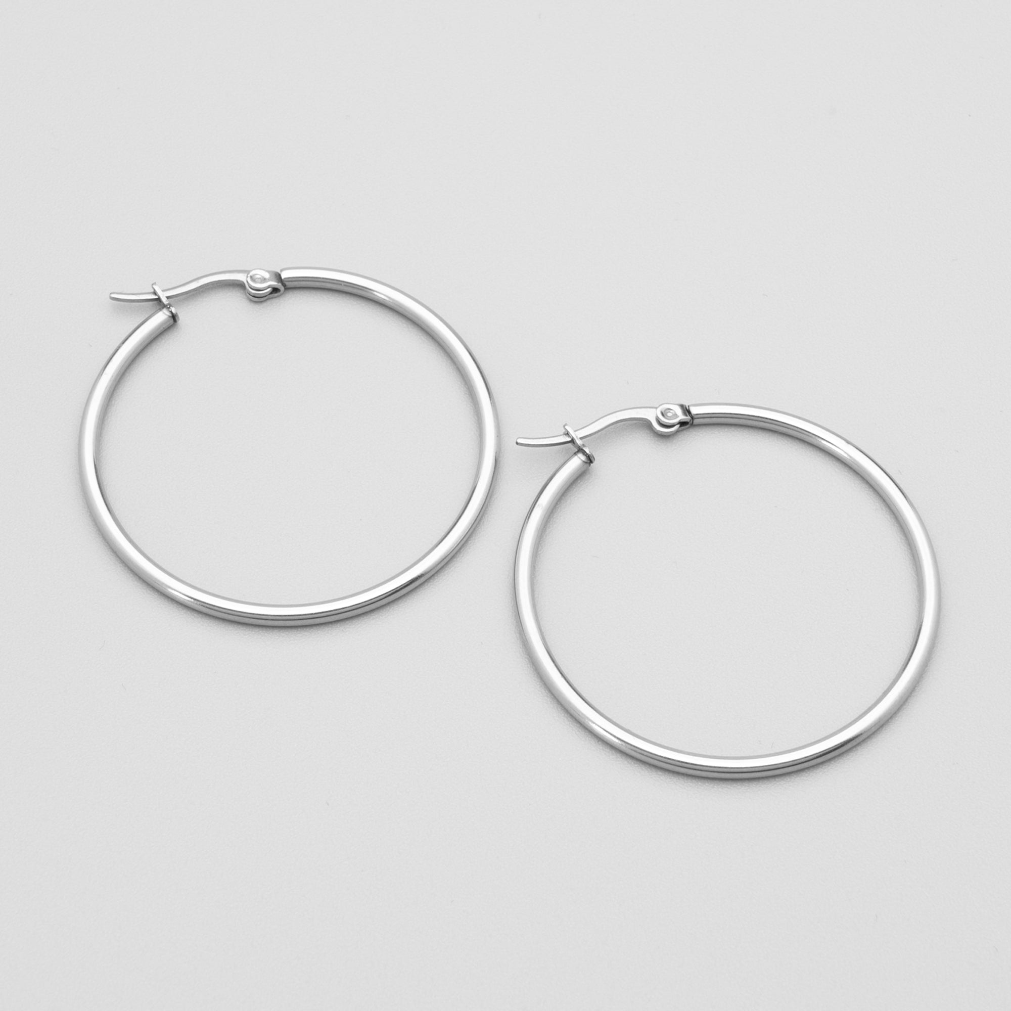 large plain silver hoop earrings 