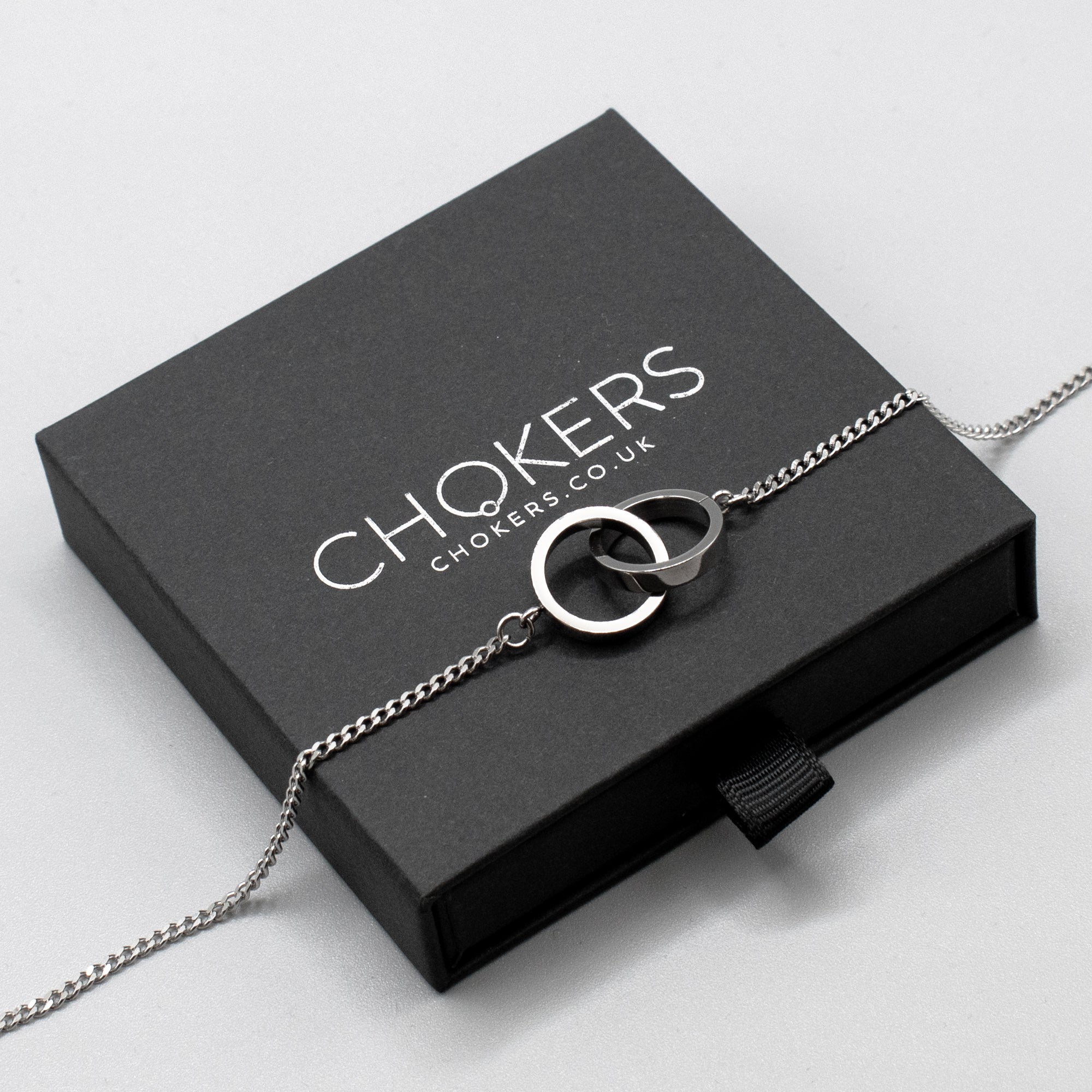 Interlocking Rings Day Collar Choker Necklace (Silver)