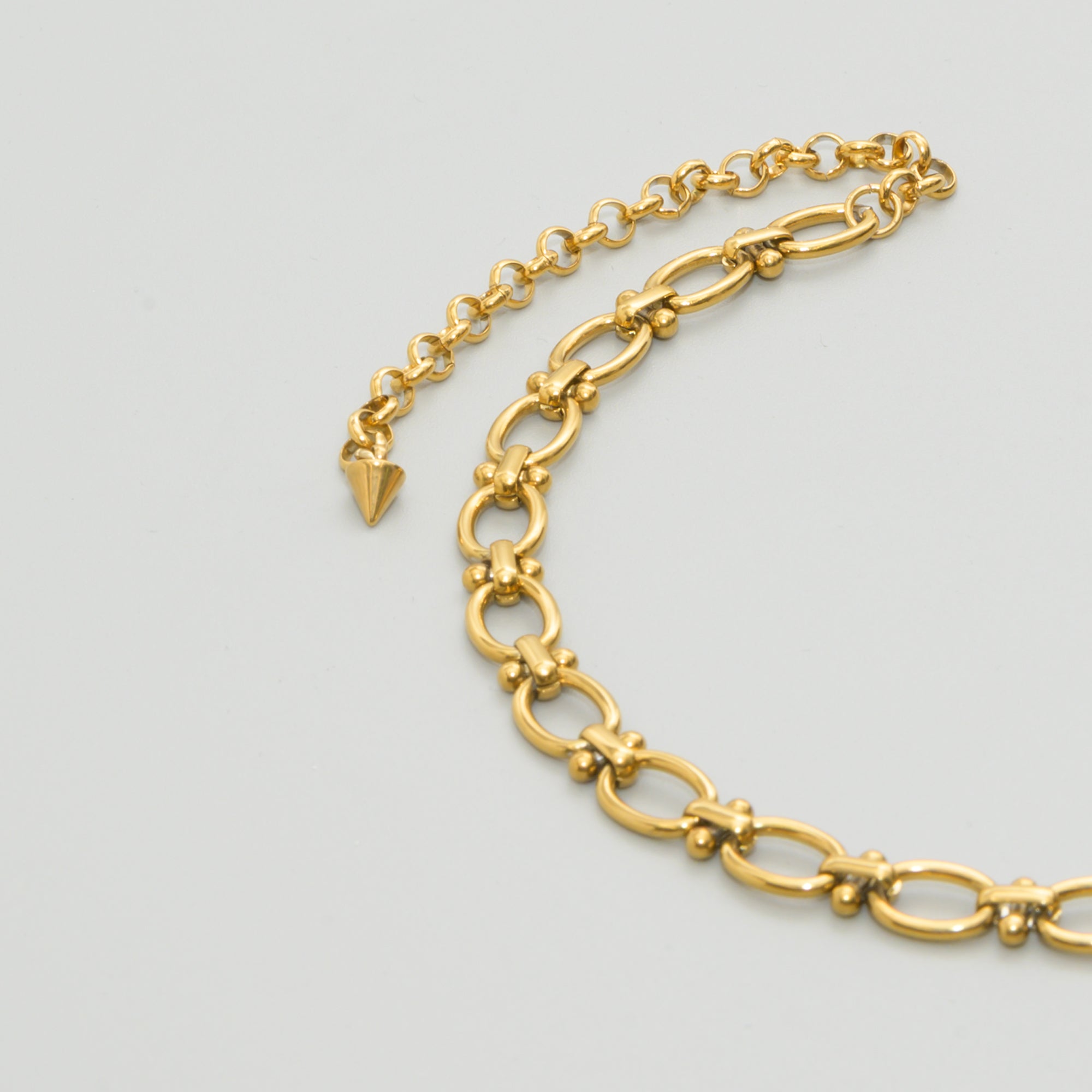 Chunky oval link chain choker necklace in Gold plated stainless steel