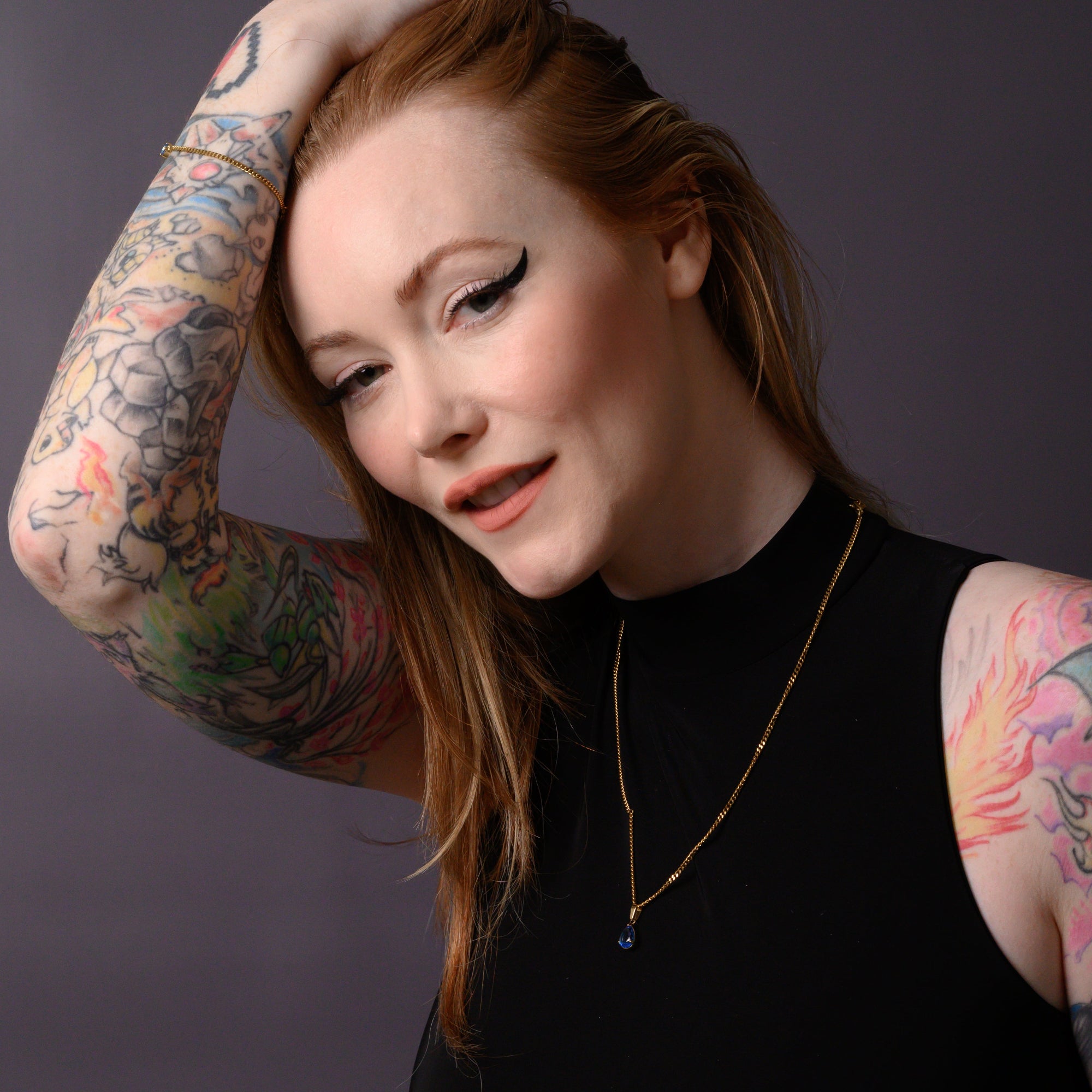 March Aquamarine birthstone pendant necklace in gold 