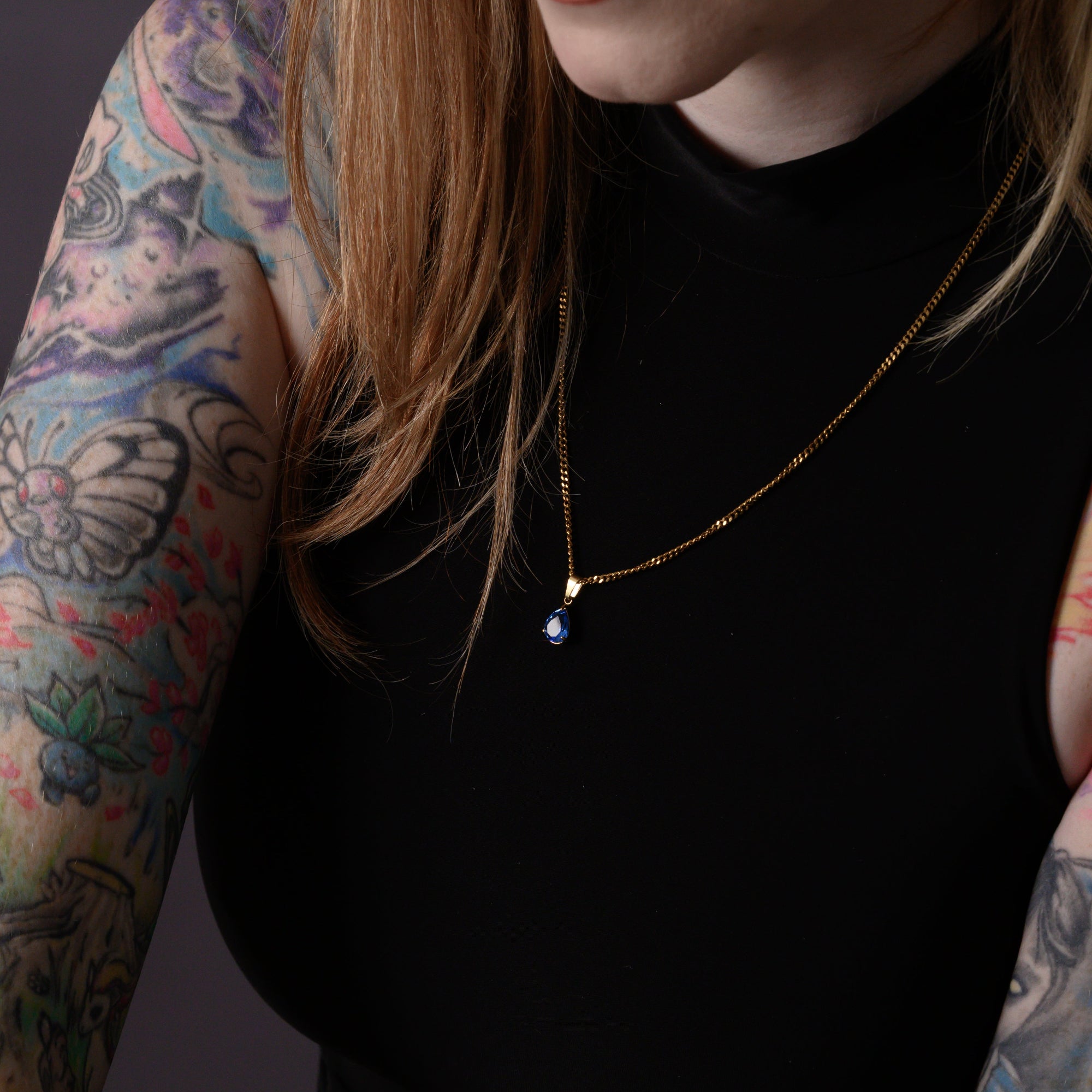 March Aquamarine birthstone pendant necklace in gold 