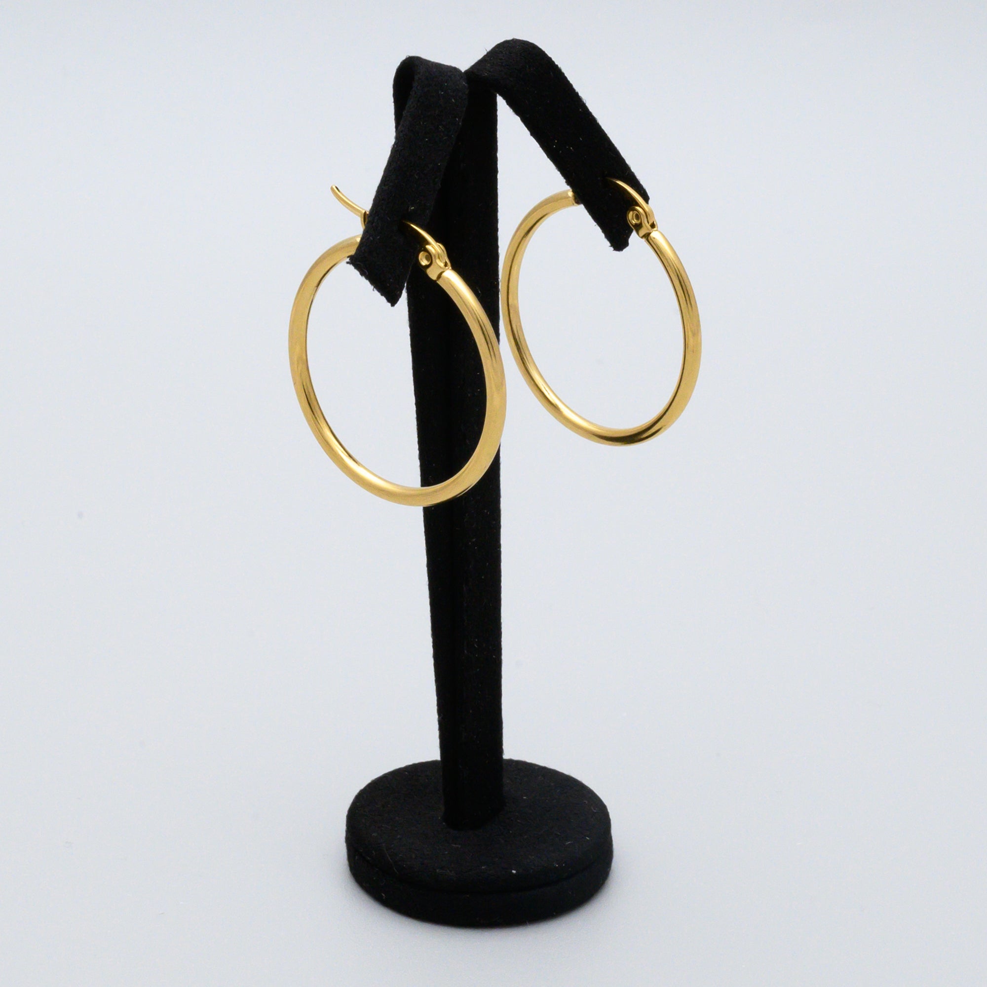 Medium Plain Hoop Earrings 30mm (Gold)