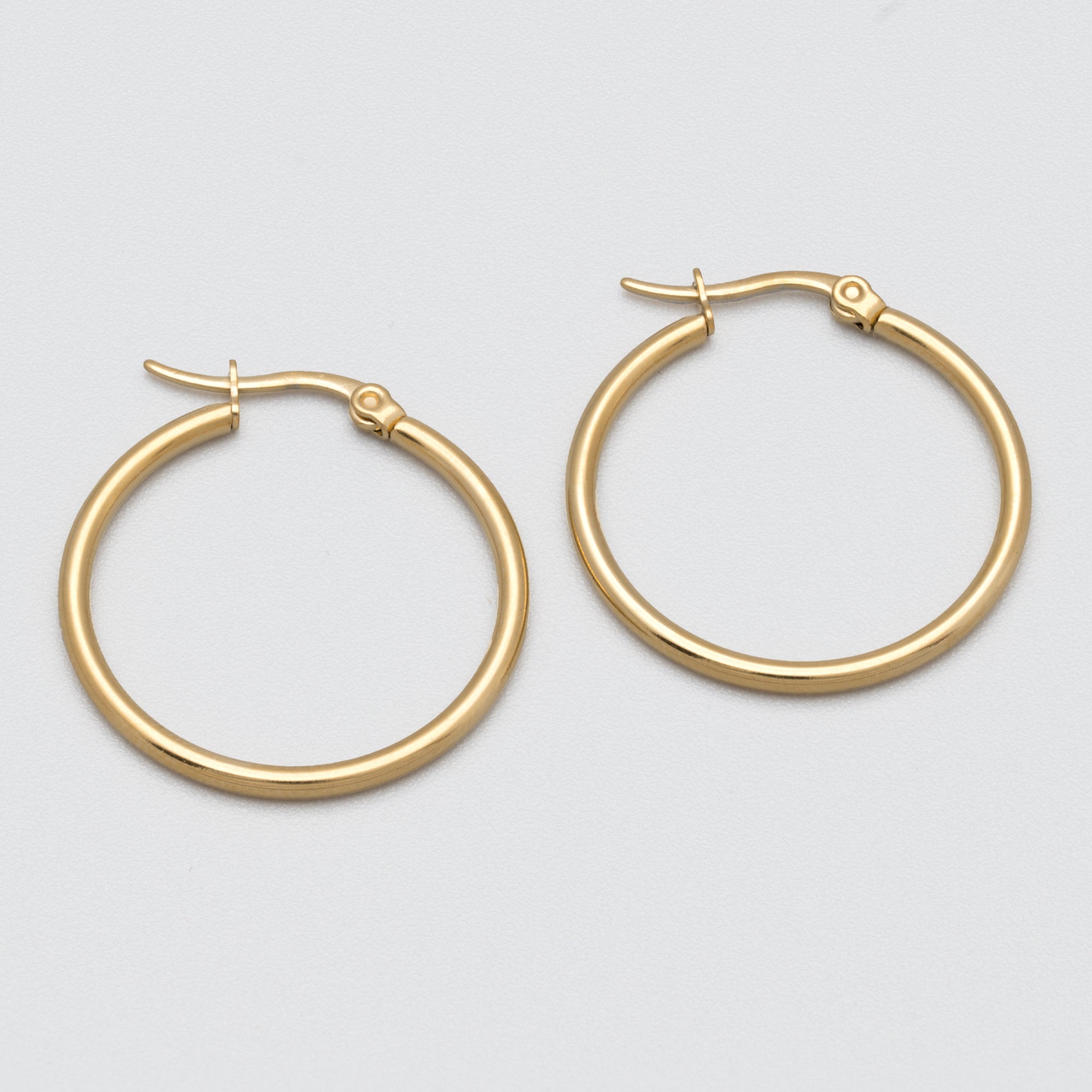 medium gold hoop earrings