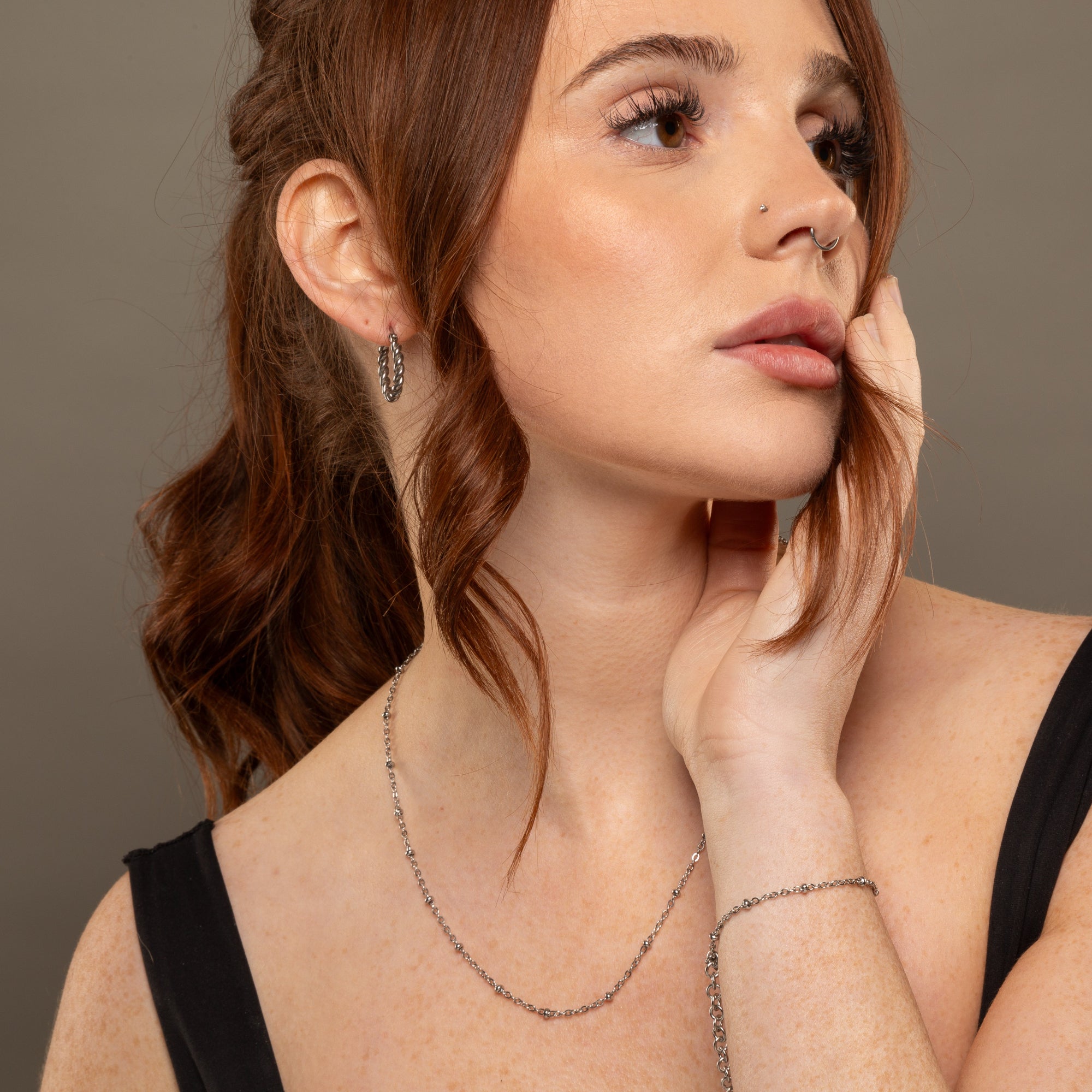 dainty satellite cable chain choker in silver 