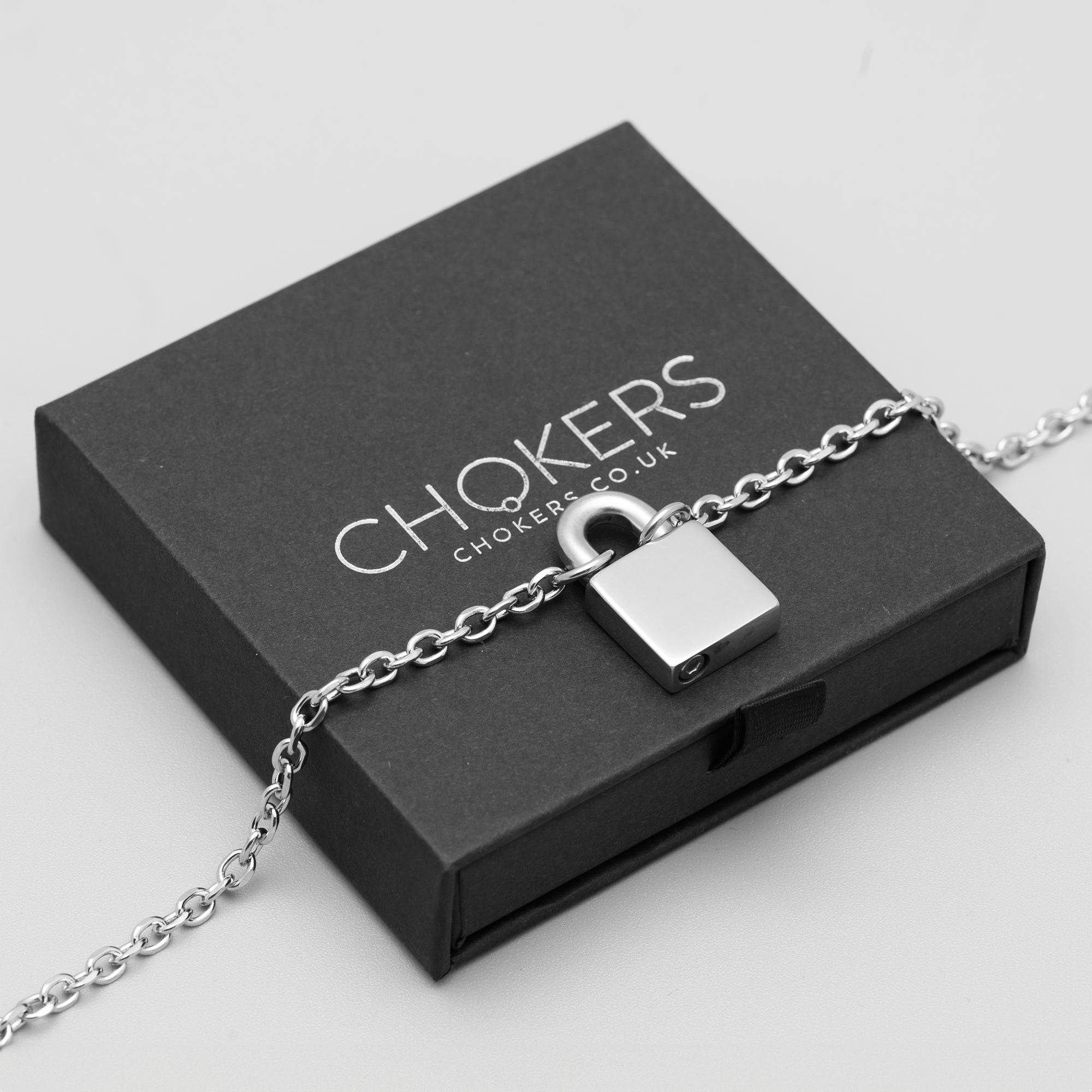 24/7 Locking Padlock Day Collar Cable Necklace - (Silver)