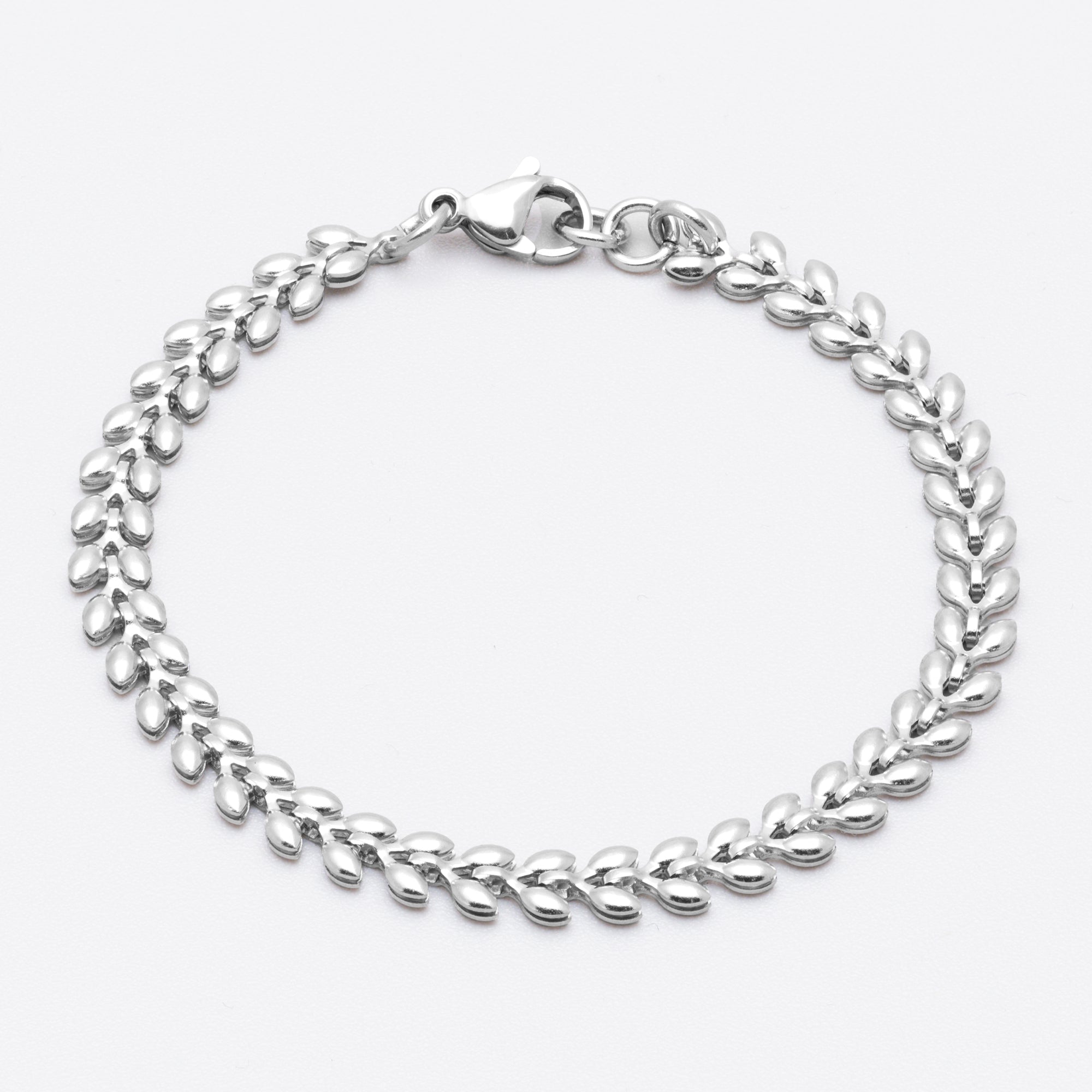 Non tarnish Leaf link bracelet in silver stainless steel