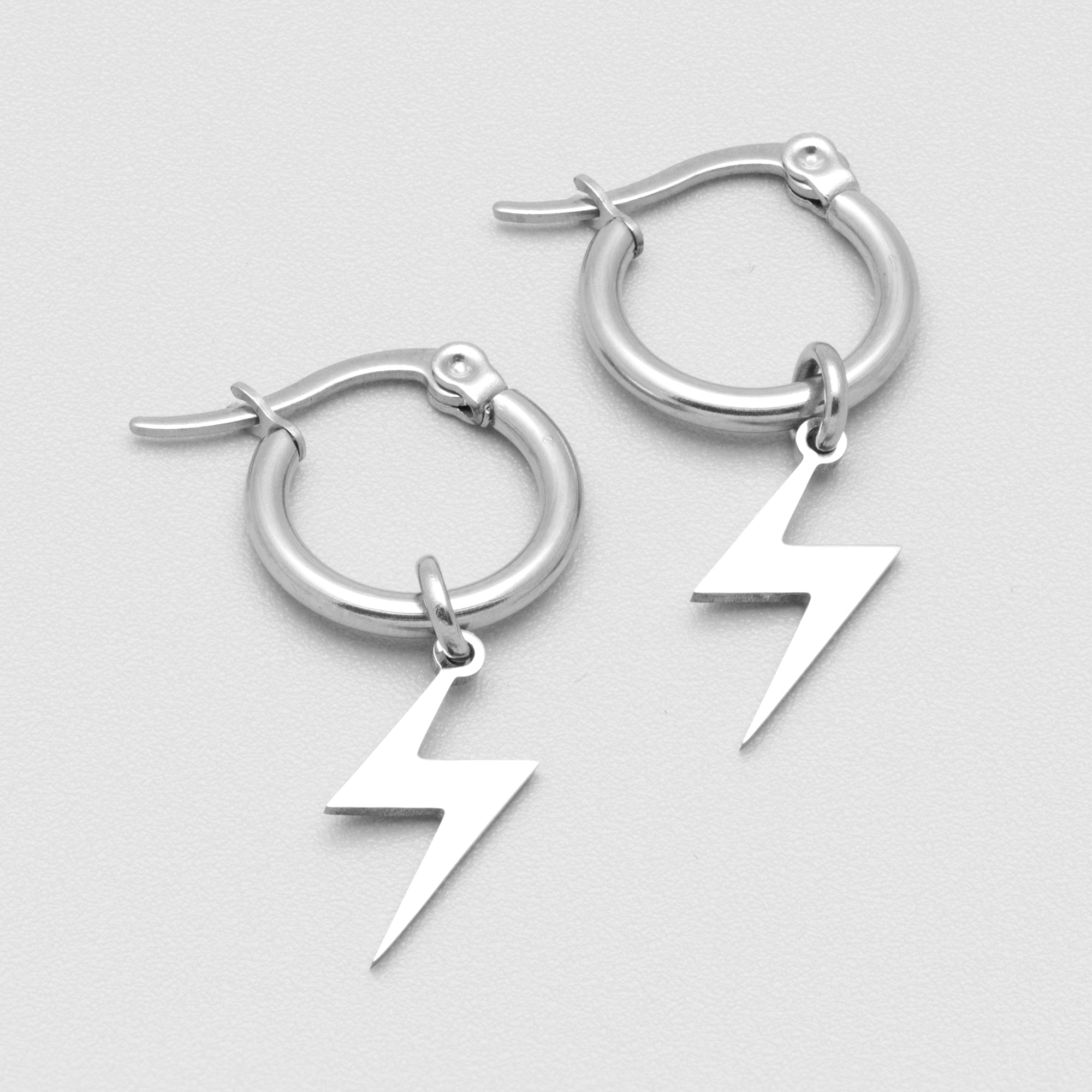 small lightning bolt hoop earrings in silver 