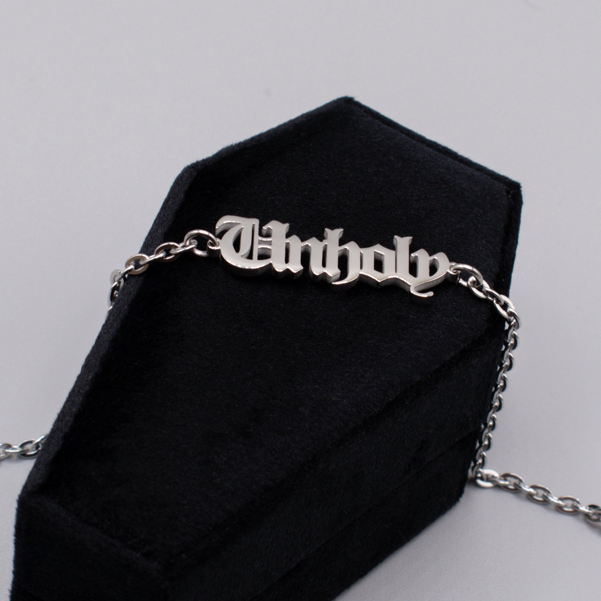 Unholy Choker Necklace Old English (Silver)